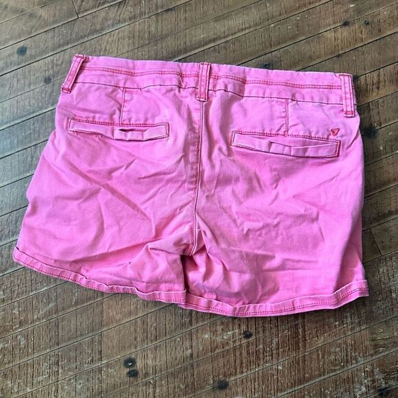 American Eagle pink Barbiecore size 4 midi shorts - Picture 3 of 3
